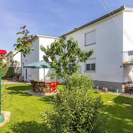 Appartamento With A Parking Space - 7184